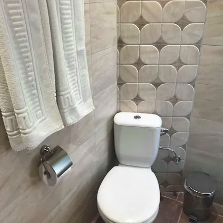 Vendégház Vromos Guest Rooms